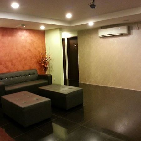 Zotel Business & Leisure Hotel Kuching Exterior foto